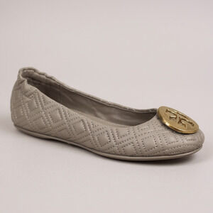 Tory Burch Minnie Ballet Flats Size 6.5 Taupe Quilted Leather Logo Travel NWOT
